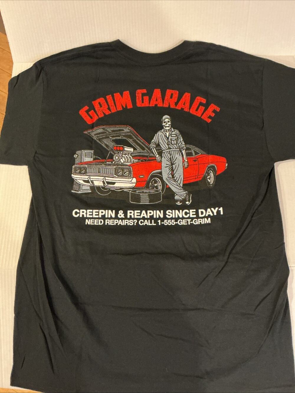 Grim Days Grim Garage Classic Car Black Graphic T-Shirt Men's Size Large L NWOT